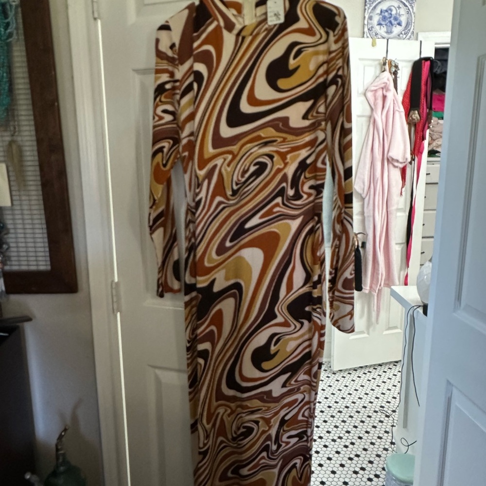 Vintage Dress Abstract Swirl Long Sleeve Dress